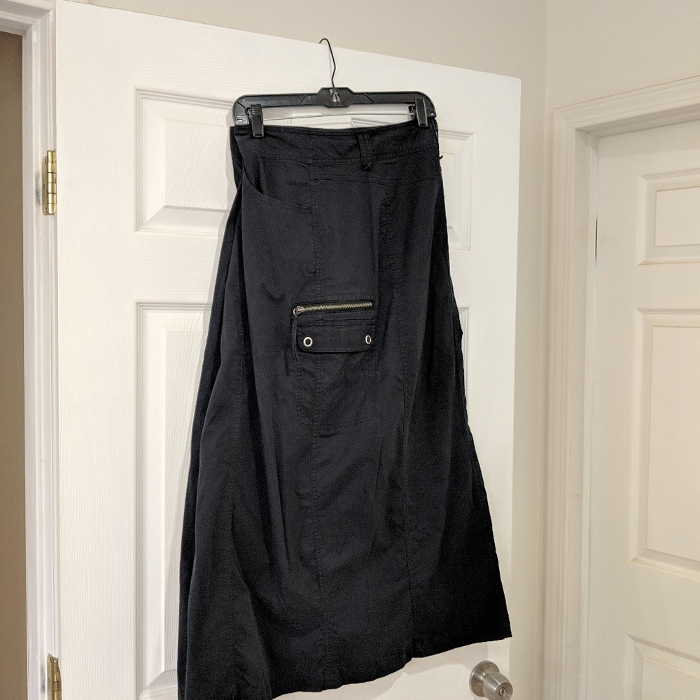 Long light weight  black skirt Lane Bryant 😍